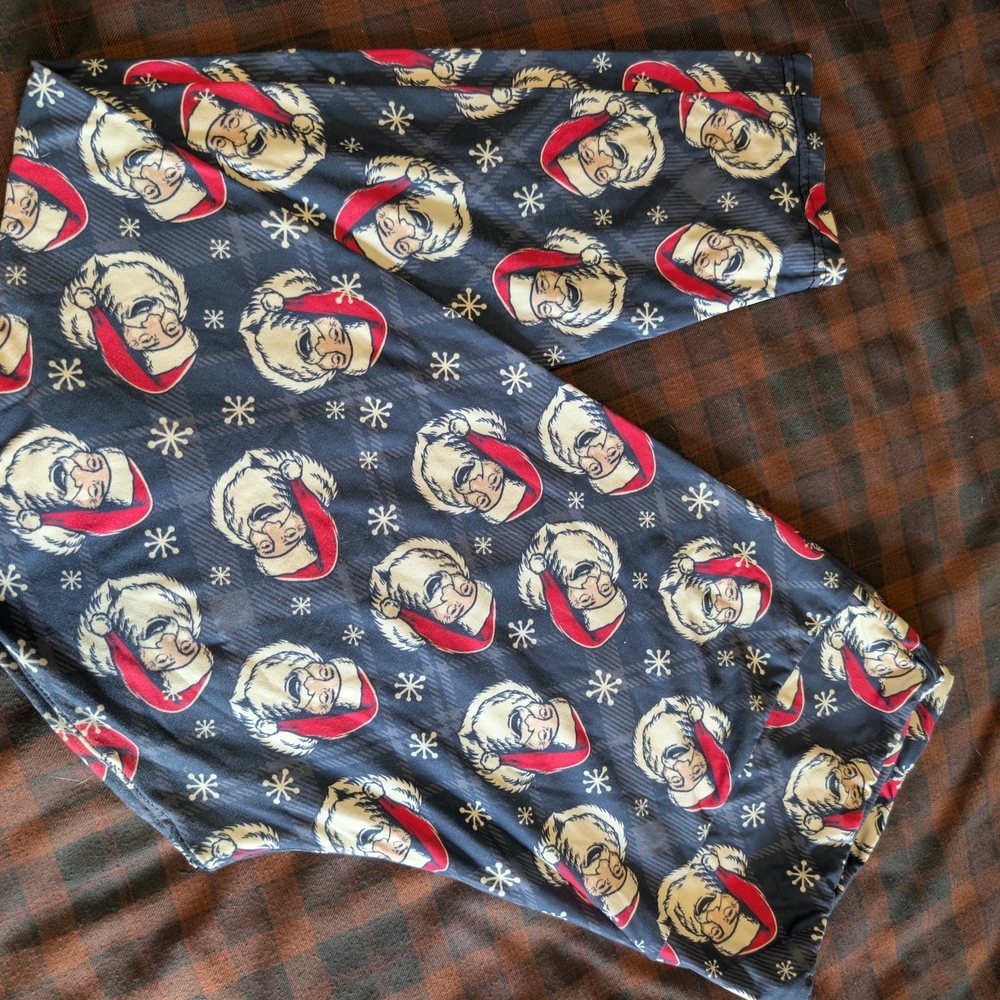 Women’s TC LULAROE Santa Leggings NWOT
